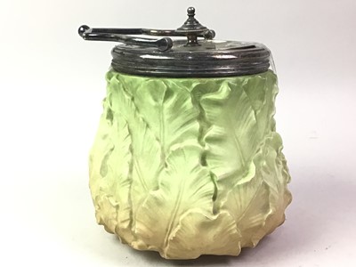 Lot 154 - VICTORIAN PORCELAIN BISCUIT BARREL