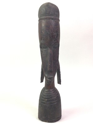 Lot 114 - AFRICAN CARVED BUST