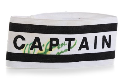 Lot 1888 - NEIL LENNON OF CELTIC F.C., AUTOGRAPHED CAPTAIN'S ARMBAND