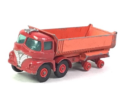 Lot 290 - COLLECTION OF MODEL VEHICLES