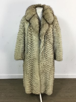 Lot 870 - SILVER FOX FUR COAT