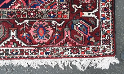 Lot 1621 - EASTERN RUG OF HARIZ DESIGN