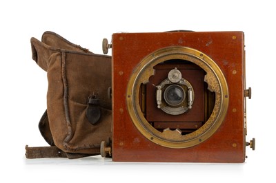 Lot 1069 - MAHOGANY AND BRASS PLATE CAMERA