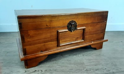 Lot 606 - EASTERN PINE CHEST