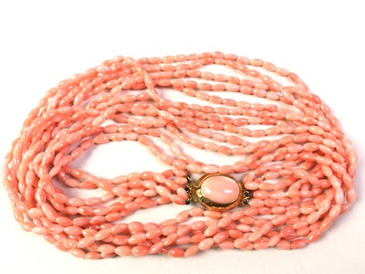 Lot 614 - CORAL BEAD NECKLACE