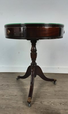 Lot 568 - MAHOGANY DRUM TEA TABLE