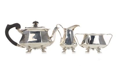 Lot 878 - GEORGE V SILVER THREE PIECE BATCHELORS TEA SERVICE