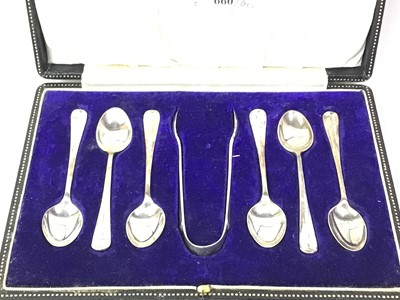 Lot 538 - SET OF SIX CASED SILVER TEASPOONS AND TONGS