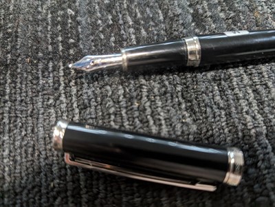 Lot 892 - MONT BLANC FOUNTAIN PEN