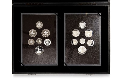 Lot 113 - THE ROYAL MINT