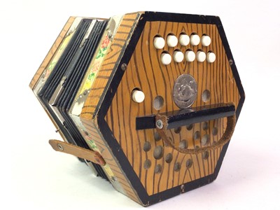 Lot 822 - SCHOLER CONCERTINA