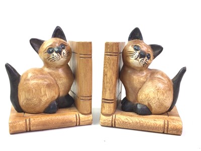 Lot 824 - PAIR OF CARVED CAT BOOKENDS