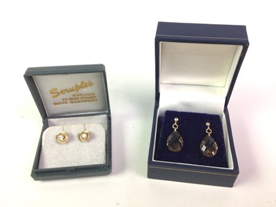 Lot 32 - TWO PAIRS OF GOLD EARRINGS