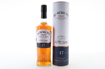 Lot 183 - BOWMORE 17 YEAR OLD