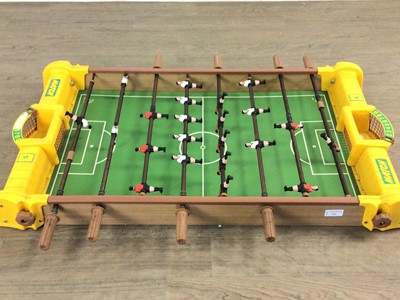 Lot 335 - TABLE TOP FOOTBALL GAME