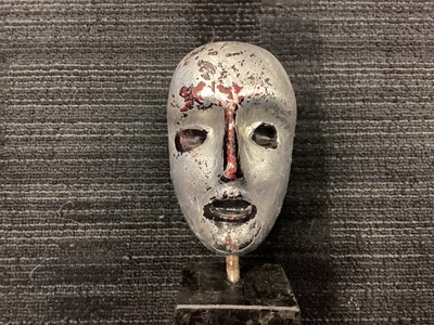 Lot 512 - BERTIL VALLIEN FOR KOSTA BODA, GLASS BUST