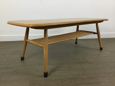 Lot 506 - ERCOL, WINDSOR MODEL 459 ELM AND BEECH COFFEE TABLE