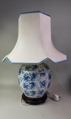 Lot 218 - CHINESE LIDDED VASE CONVERTED TO LAMP