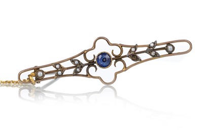 Lot 594 - SAPPHIRE AND PEARL BAR BROOCH