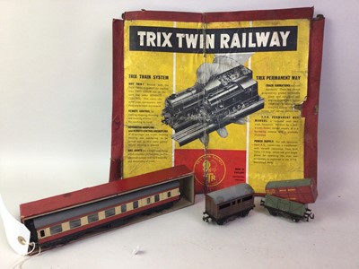 Lot 248 - TRIX TWIN RAILWAY PART SET