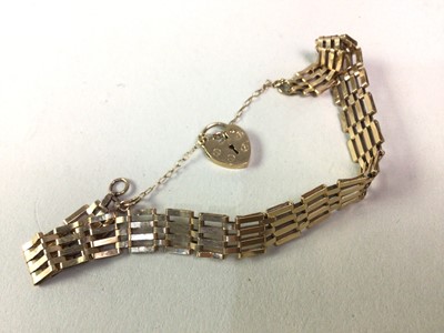 Lot 481 - GATE BRACELET