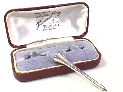 Lot 491 - NOVELTY SILVER GOLF TEE