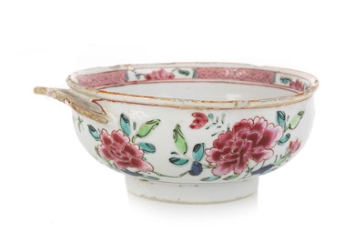 Lot 1286 - 18TH CENTURY CHINESE FAMILLE ROSE BOWL