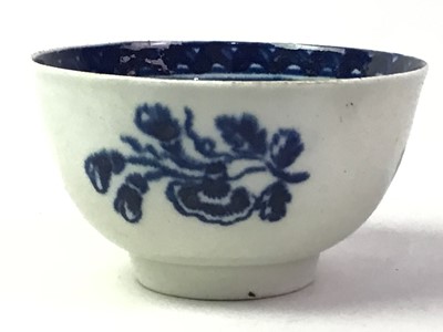 Lot 161 - WORCESTER FIRST PERIOD BLUE AND WHITE BOWL