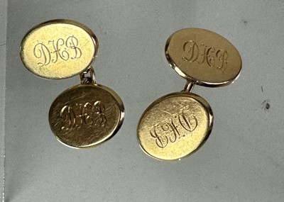 Lot 548 - PAIR OF GOLD CUFFLINKS