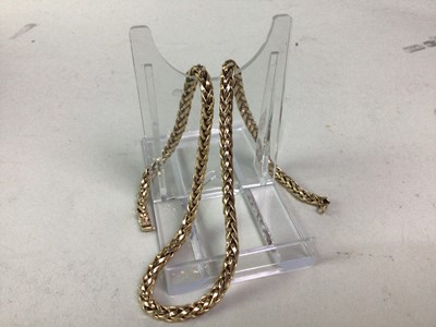 Lot 550 - GOLD NECK CHAIN