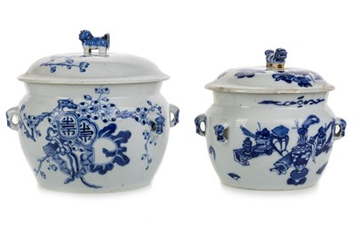 Lot 1335 - TWO CHINESE BLUE AND WHITE KAMCHENG LIDDED JARS