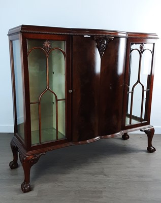 Lot 143 - MAHOGANY DISPLAY CABINET