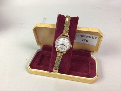 Lot 726 - LADY'S SMITHS WRIST WATCH