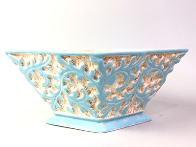 Lot 731 - BESWICK VASE