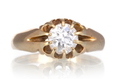 Lot 660 - DIAMOND GYPSY RING