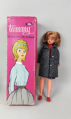 Lot 754 - COLLECTION OF SINDY, PATCH AND TAMMY DOLLS