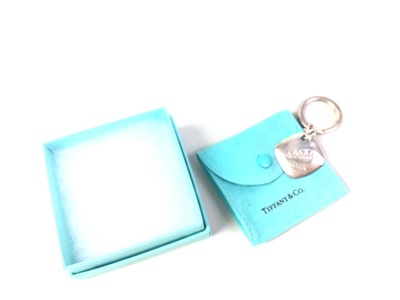 Lot 759 - TIFFANY & CO SILVER KEYRING