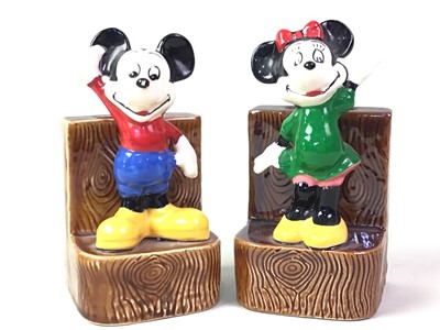 Lot 737 - WALT DISNEY MINNIE AND MICKEY BOOKEND MONEY BANKS