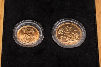 Lot 133 - ELIZABETH II SOVEREIGN AND HALF SOVEREIGN