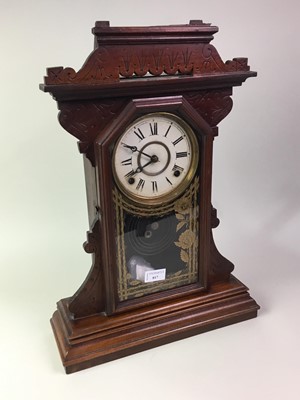 Lot 817 - AMERICAN MANTEL CLOCK