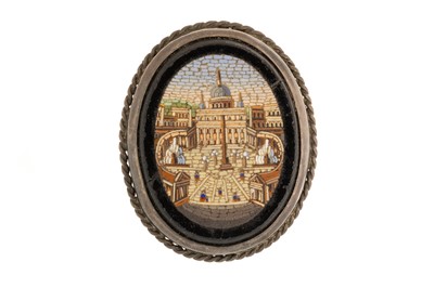 Lot 19TH CENTURY UPRIGHT OVAL MICROMOSAIC BROOCH