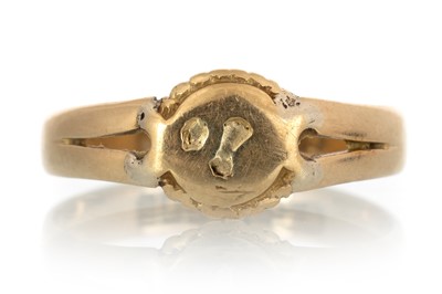 Lot 515 - VICTORIAN SCOTTISH SIGNET RING