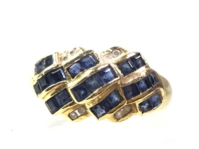 Lot 16 - SAPPHIRE DRESS RING