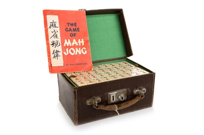 Lot 1360 - CHINESE MAHJONG SET