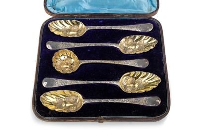 Lot 913 - COMPOSITE SET OF FIVE SILVER BERRY SPOONS