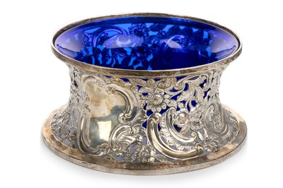 Lot 914 - IRISH SILVER CENTREPIECE BOWL