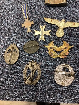 Lot 97 - COLLECTION OF THIRD REICH TYPE MEDALS AND INSIGNIA