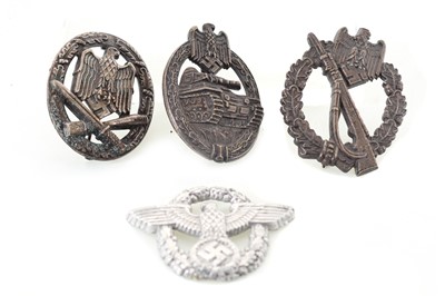 Lot 98 - COLLECTION OF GERMAN THIRD REICH TYPE BADGES