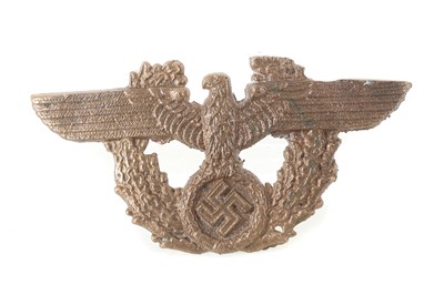 Lot 103 - GERMAN THIRD REICH POLICE SHAKO BADGE