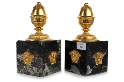 Lot 542 - PAIR OF NEO CLASSICAL STYLE VEINED MARBLE BOOKENDS